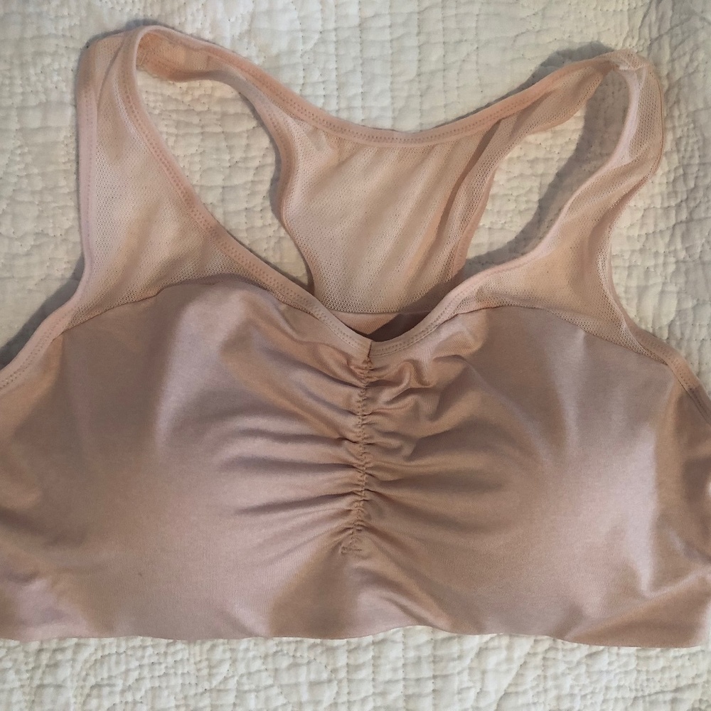 NWT True Wire-free Bra with removable cups size L